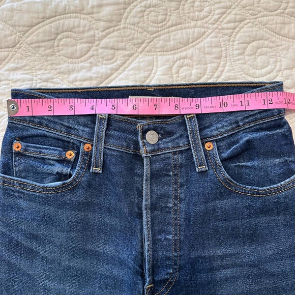 Lévis size 26 waist high rise ribcage straight leg jeans. - Picture 8 of 13